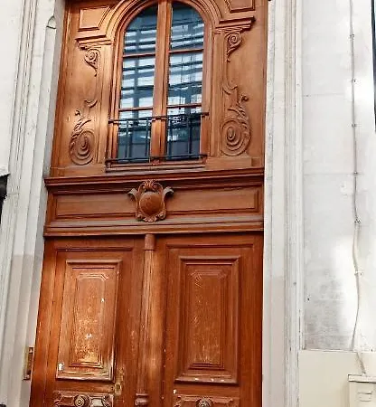 Apartment In Montmartre